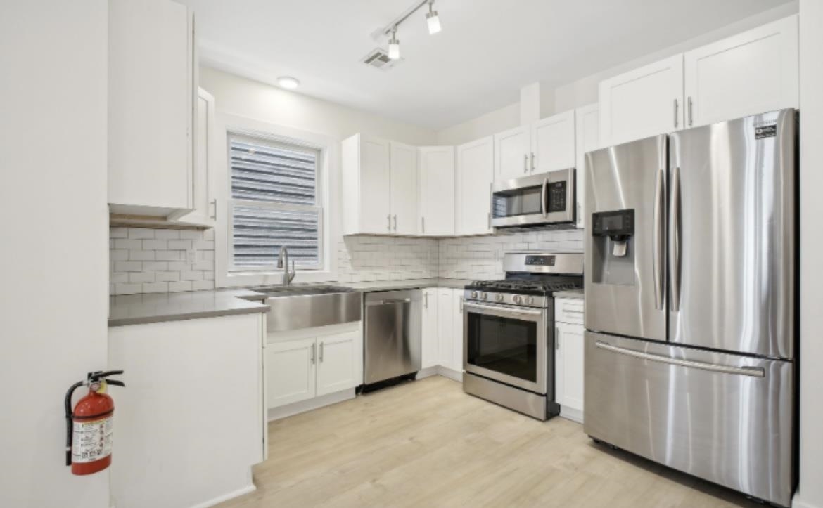 107 Laidlaw Ave #2, Jersey City, New Jersey image 1