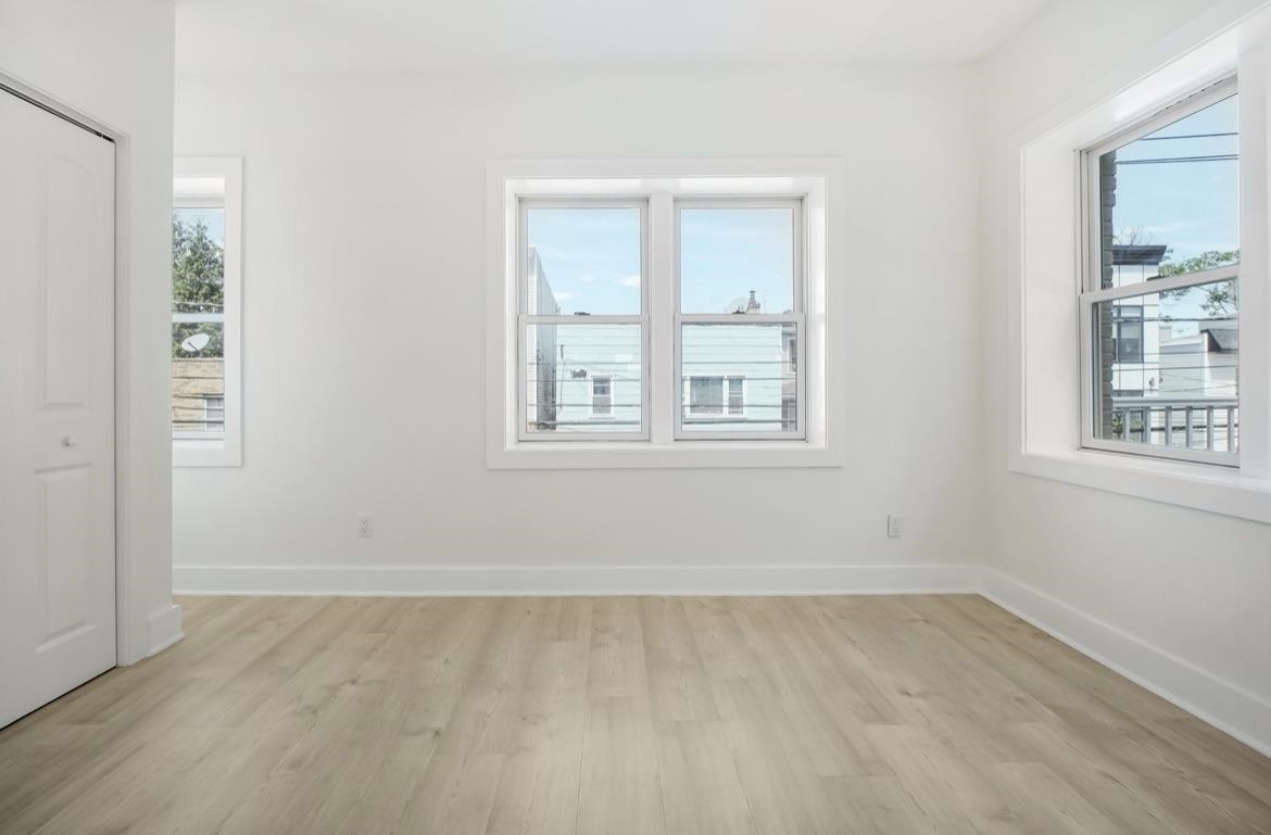 107 Laidlaw Ave #2, Jersey City, New Jersey image 15