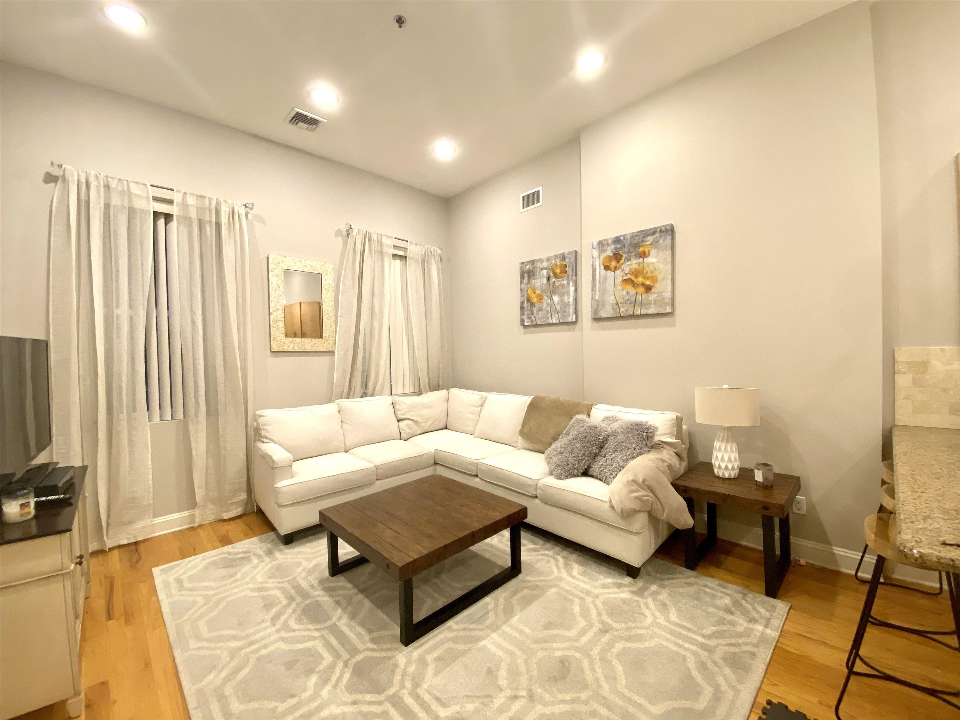 522 Hudson St #2, Hoboken, New Jersey image 1