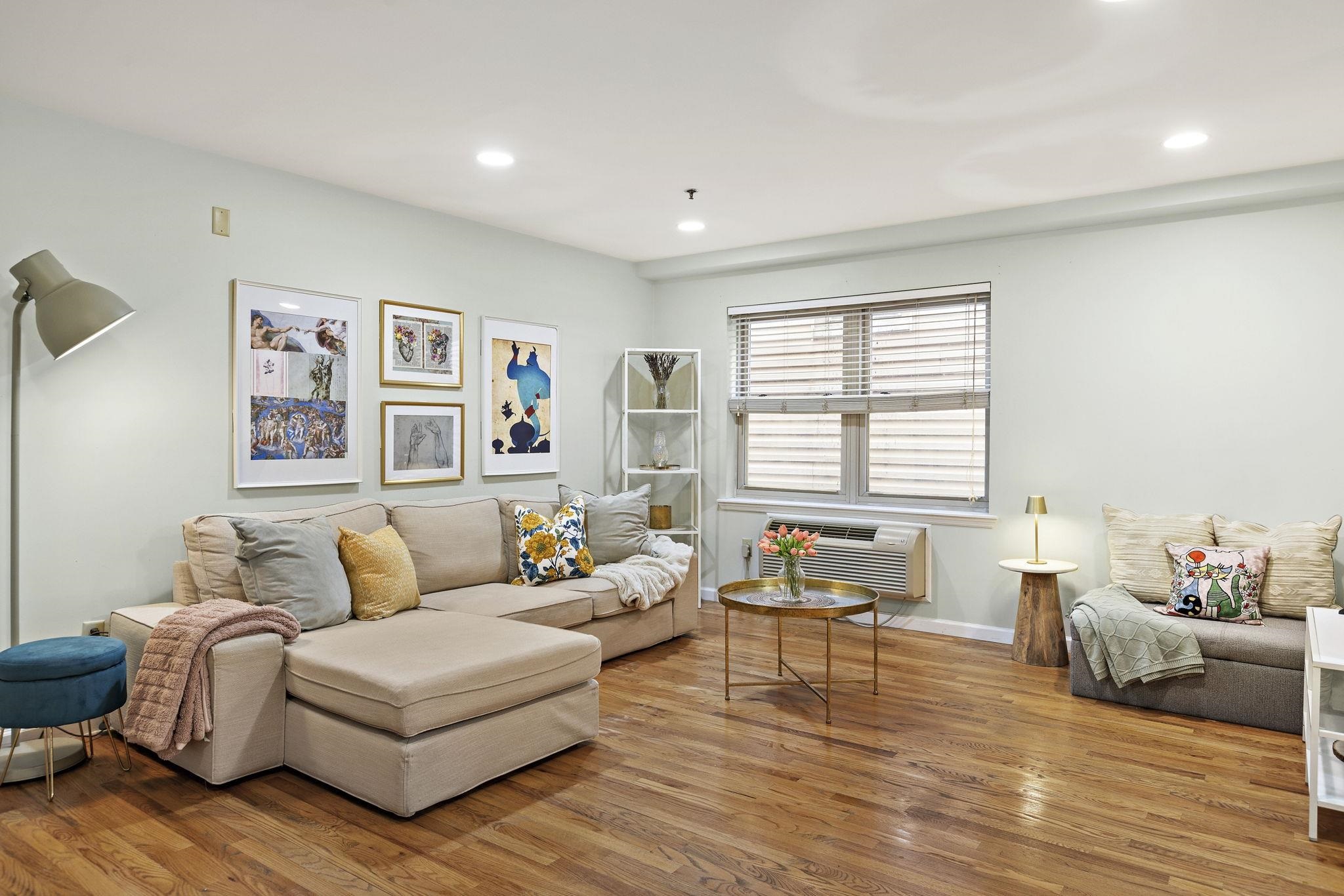 206 36th St #302, Union City, New Jersey image 2
