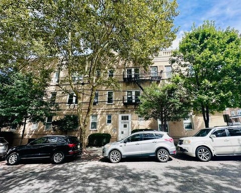 Apartment For Rent - 265 Avenue B #4<br/> Bayonne, NJ 07002