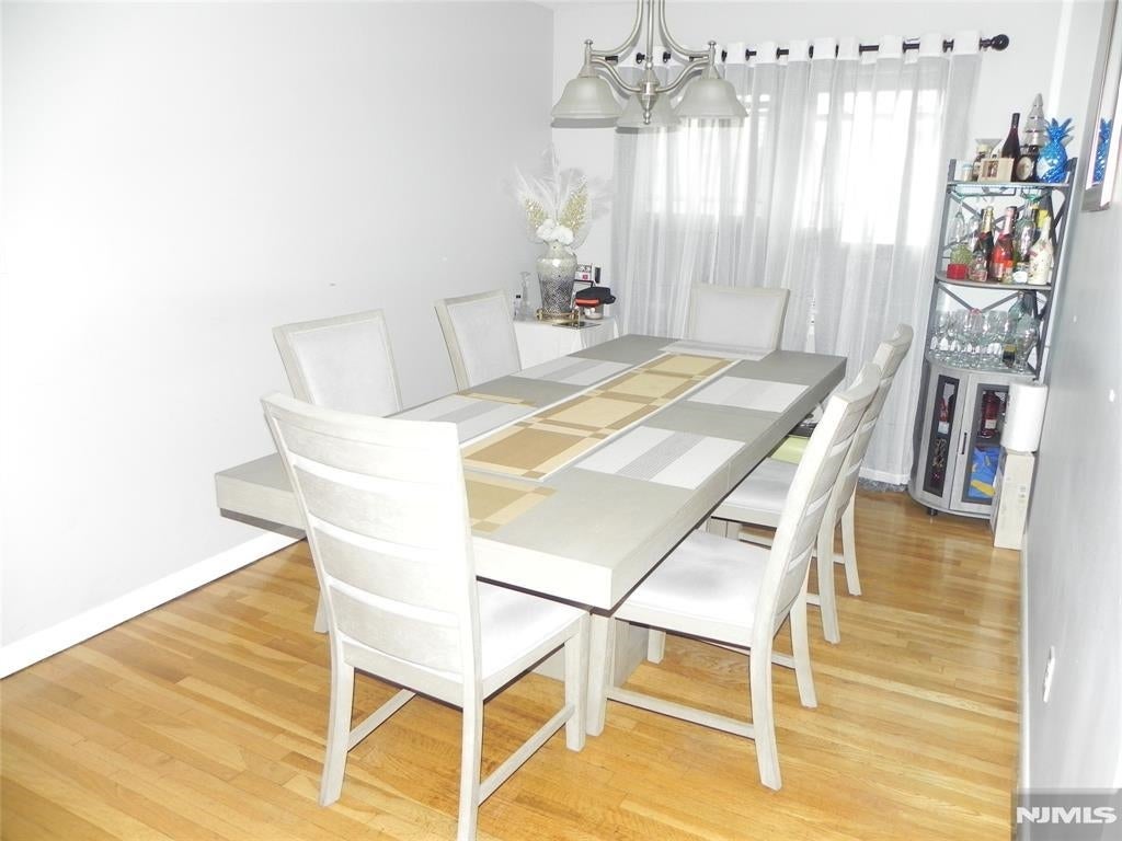 26 MARSHALL AVE - Photo 2