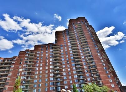 114 Harmon Cove Tower #114, Secaucus, New Jersey image 35