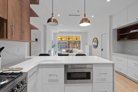 Condo For Sale - 225 Montgomery St #1<br/> Jersey City, NJ 07302