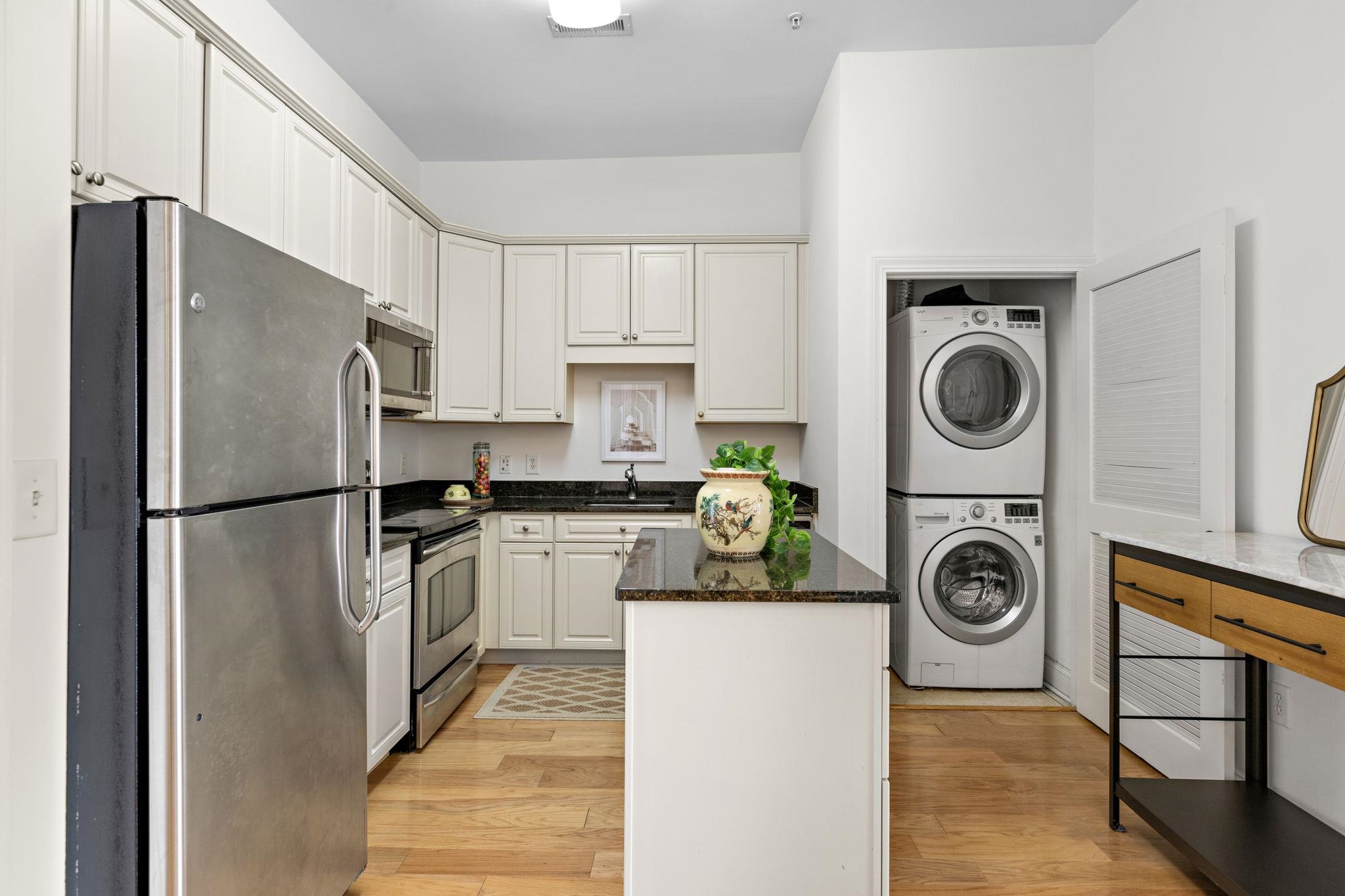 20 Avenue At Port Imperial #518, West New York, New Jersey image 7