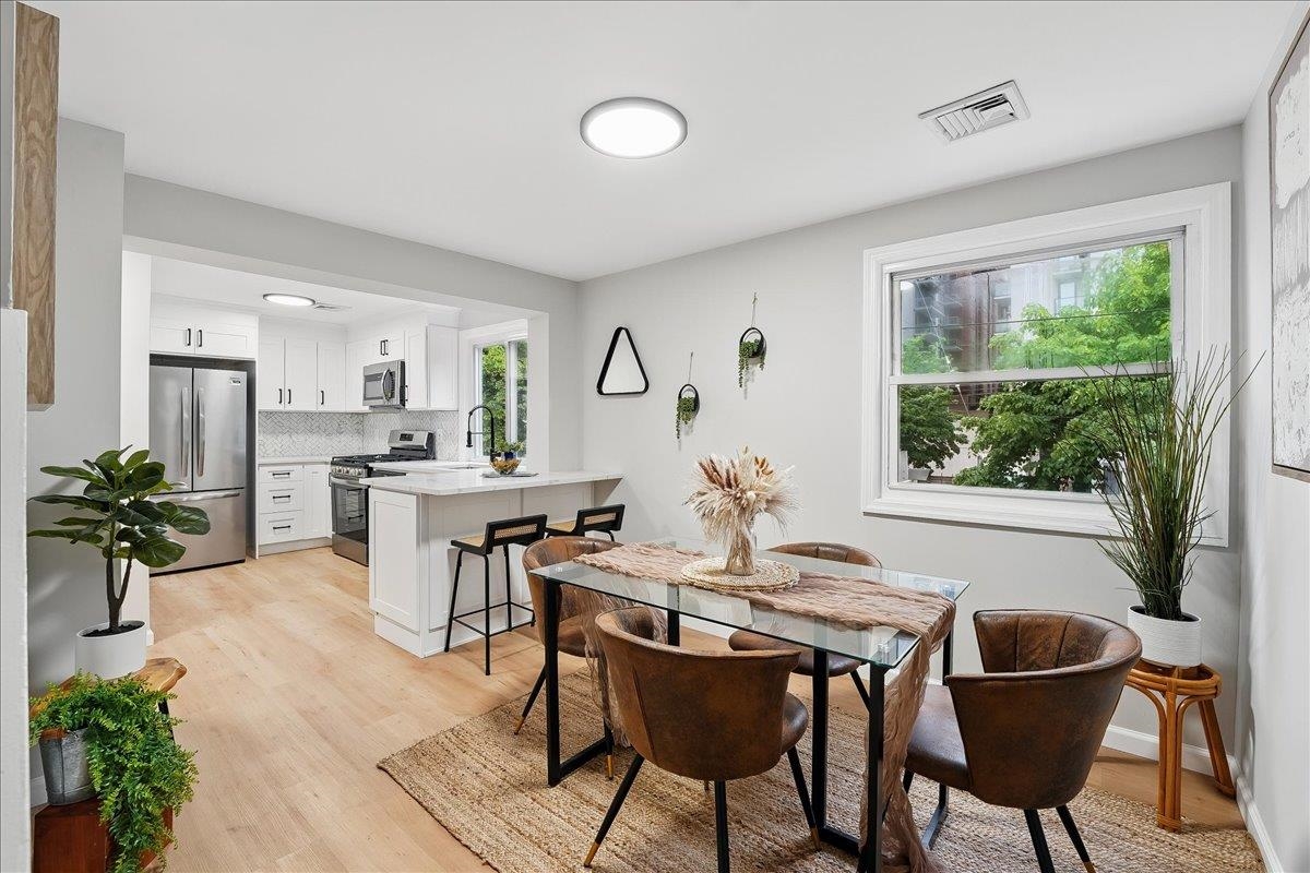 8 Saddlewood Ct, Jersey City, New Jersey image 1