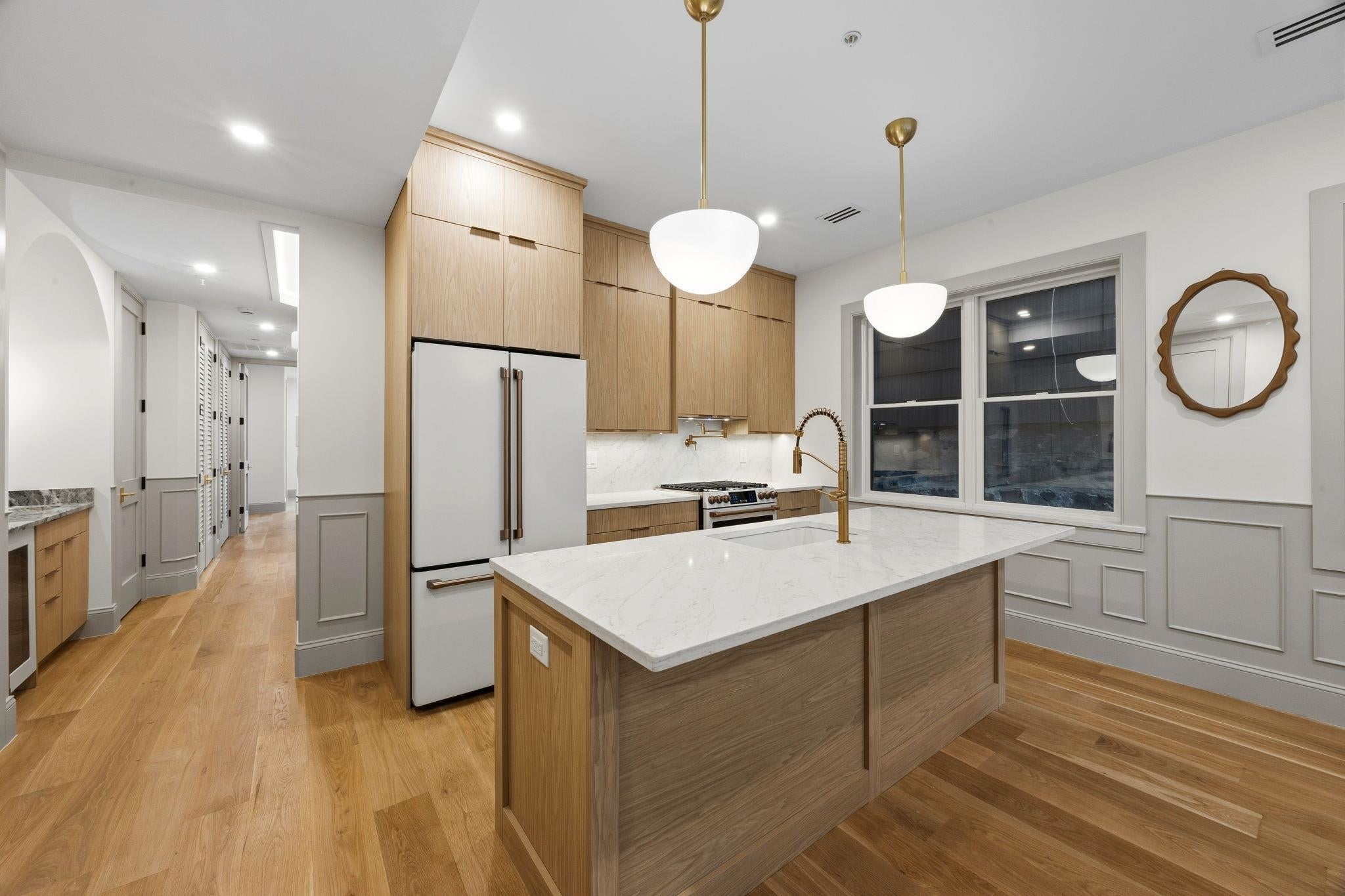 206 SHERMAN AVE 1