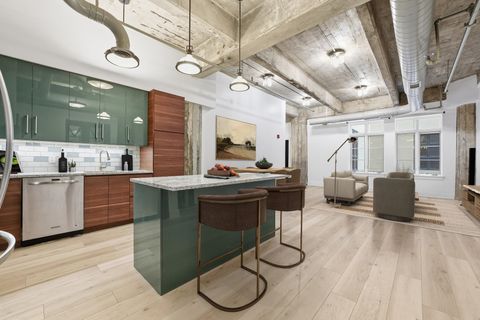 140 BAY ST 2D Jersey City NJ 07302