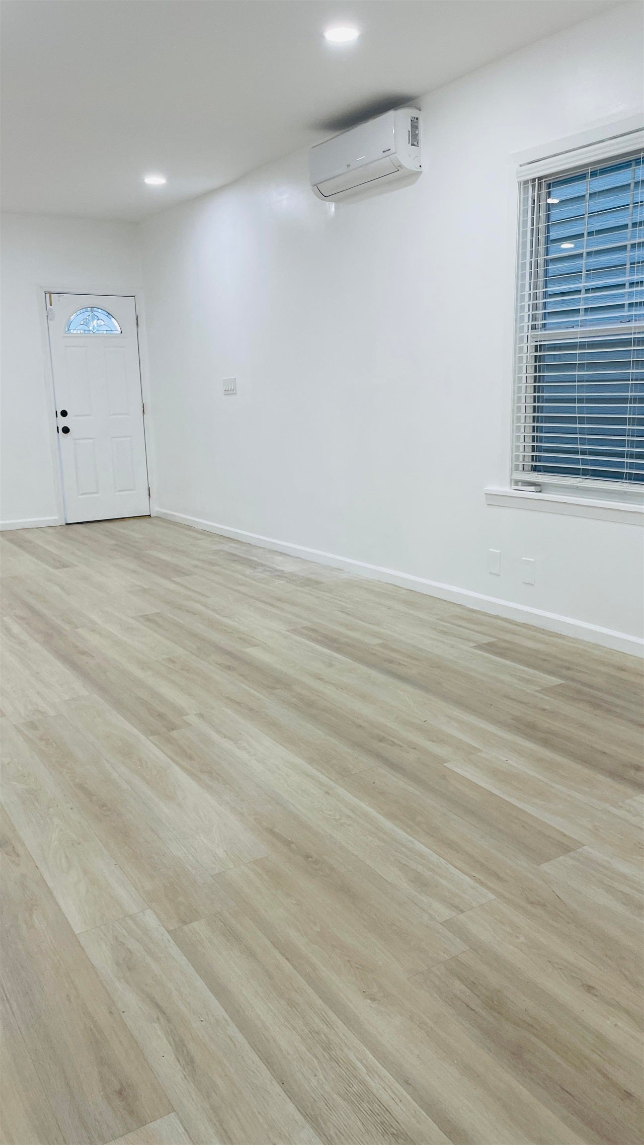 22 WEST 35TH ST 1 - Photo 3