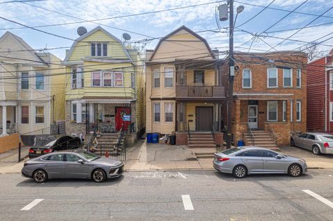 Multifamily For Sale - 225 Wilkinson Ave<br/> Jersey City, NJ 07305