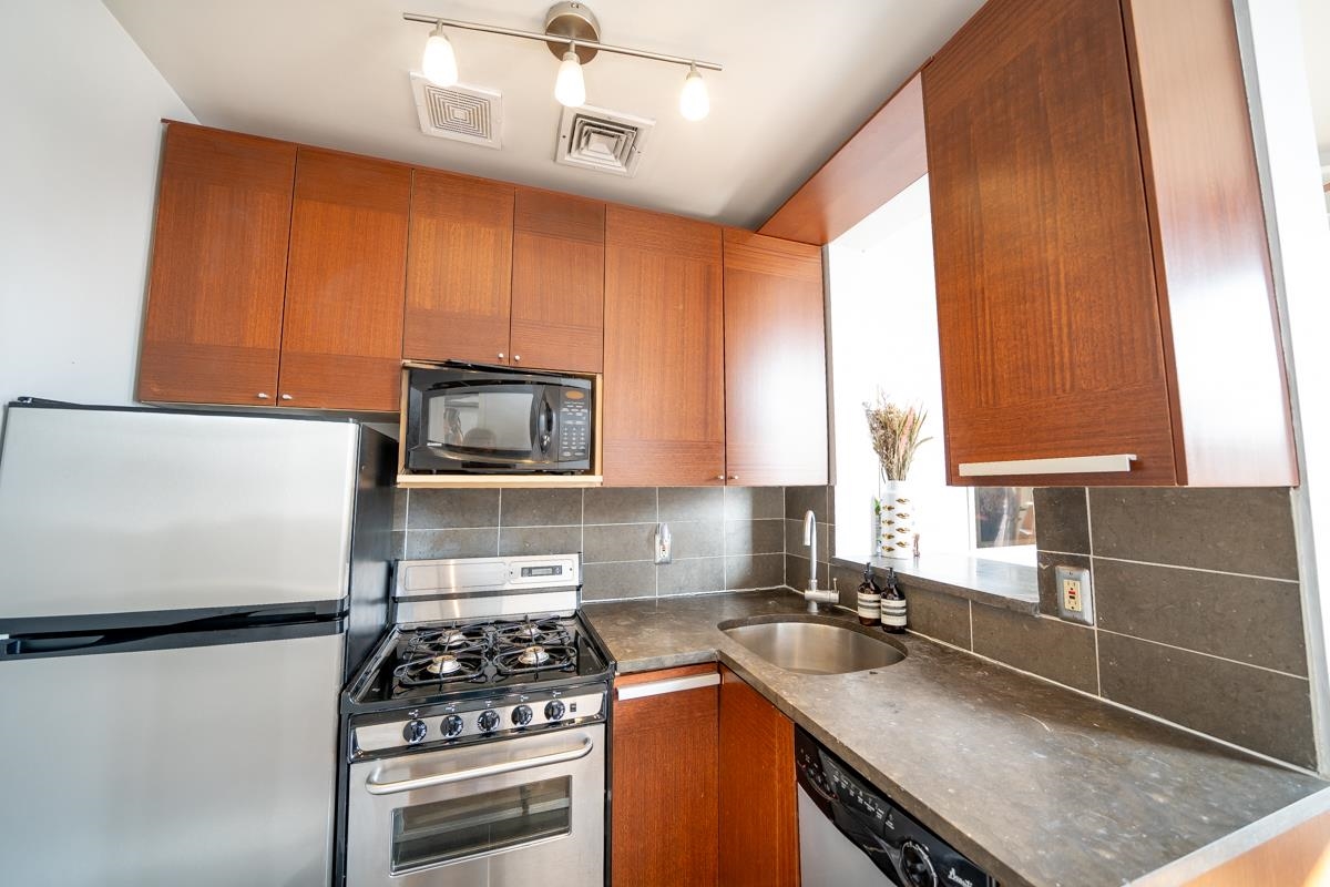 1015 Grand St #3E, Hoboken, New Jersey image 6