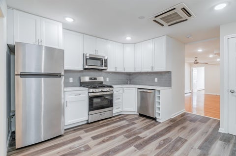 Homes For Rent - 419 Broadway #3<br/> Bayonne, NJ 07002