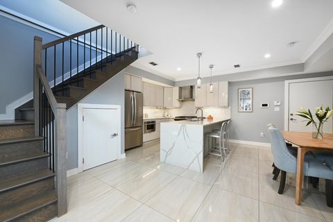 118 Irving St Unit 1, Jersey City, Heights, NJ 07307 - MLS#: 250005340