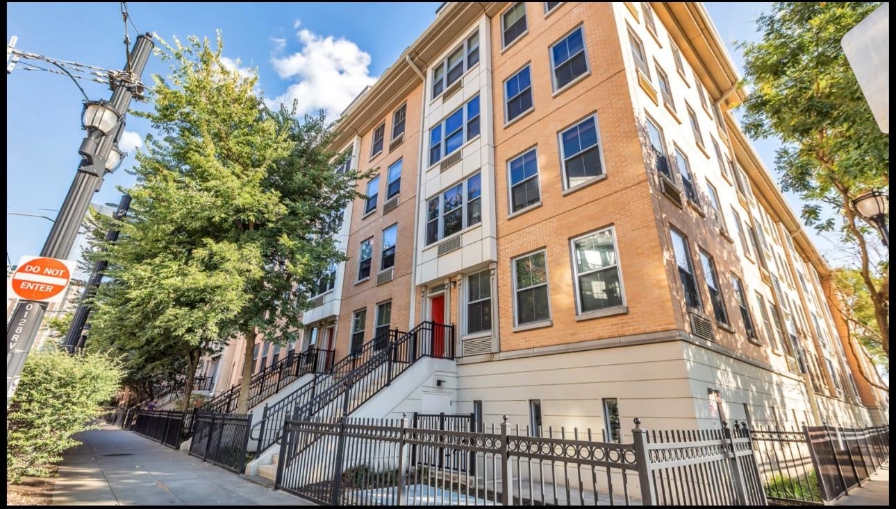 149 ESSEX ST C-5