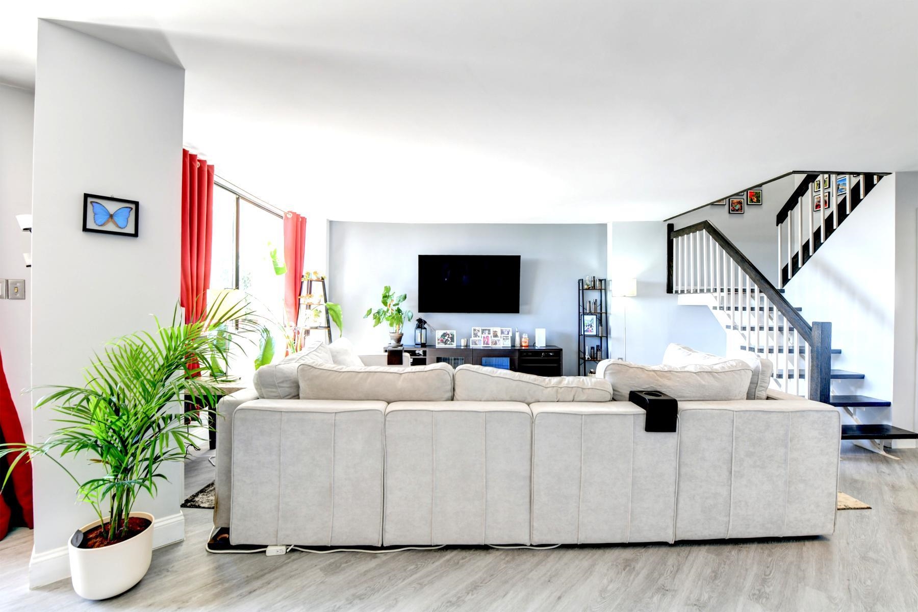 320 HARMON COVE TOWER 320