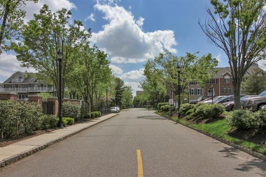 79 Lydia Dr, Guttenberg, New Jersey image 29
