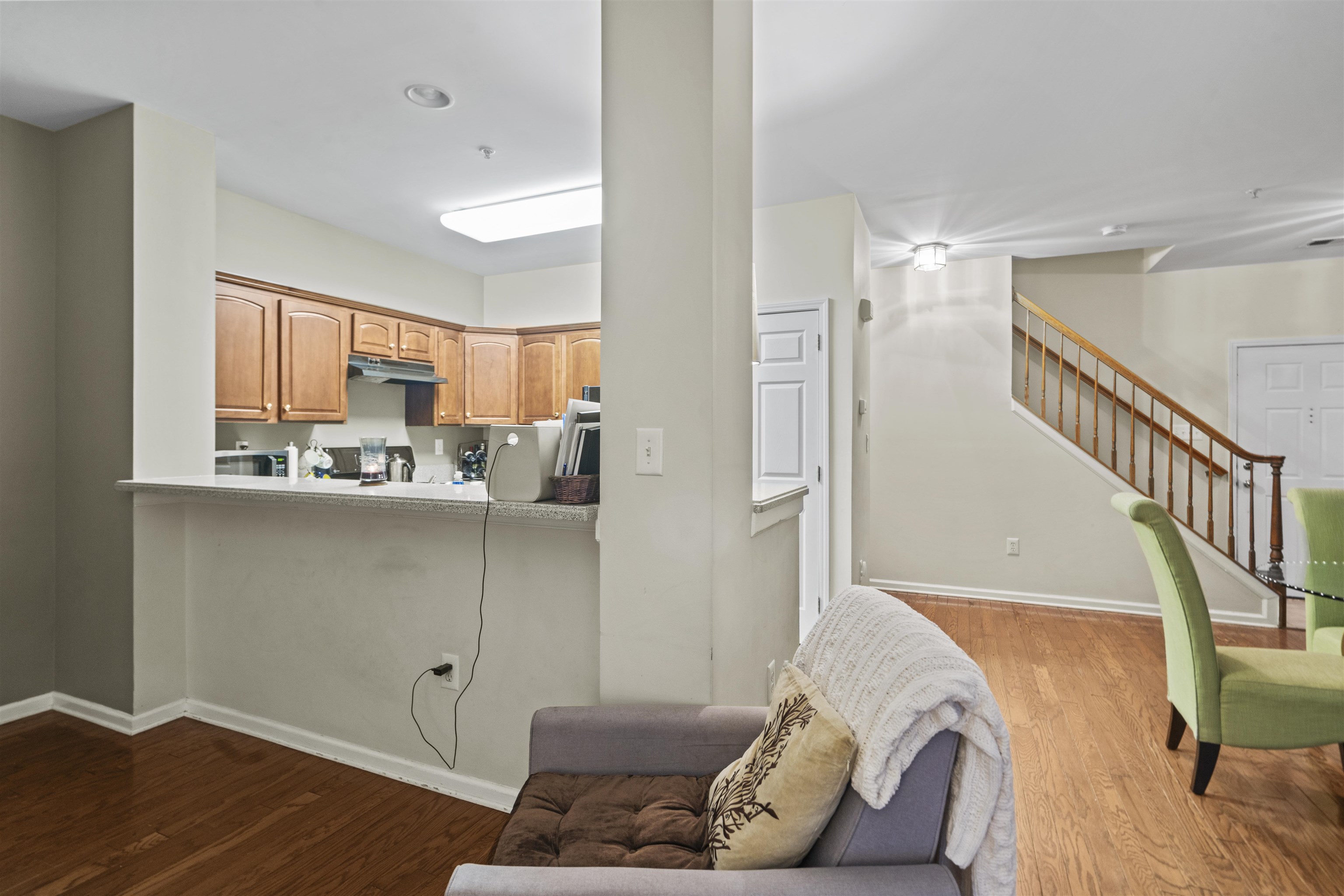79 Lydia Dr, Guttenberg, New Jersey image 4