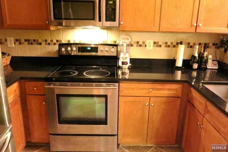 26 Avenue At Port Imperial #316, West New York, New Jersey image 3