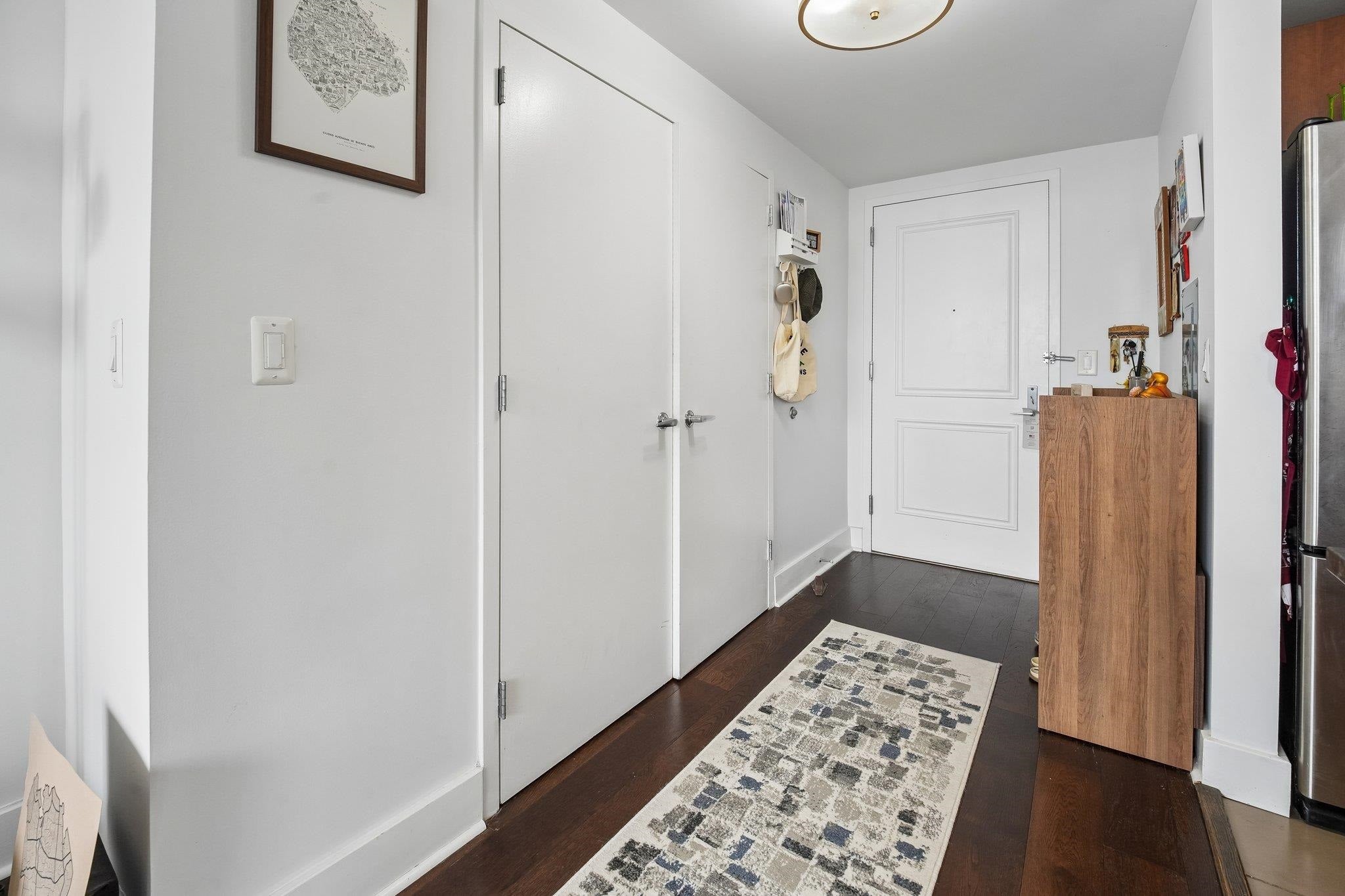 88 MORGAN ST 2402