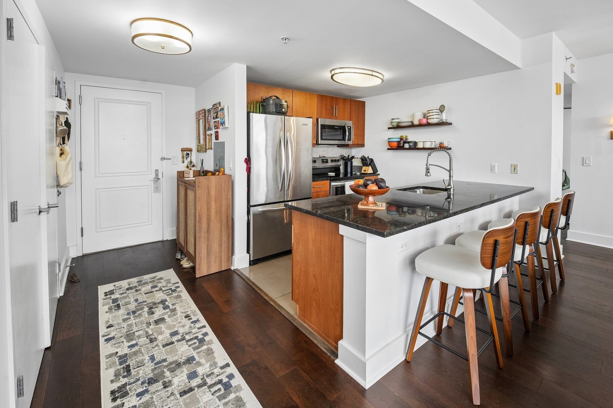 88 MORGAN ST 2402