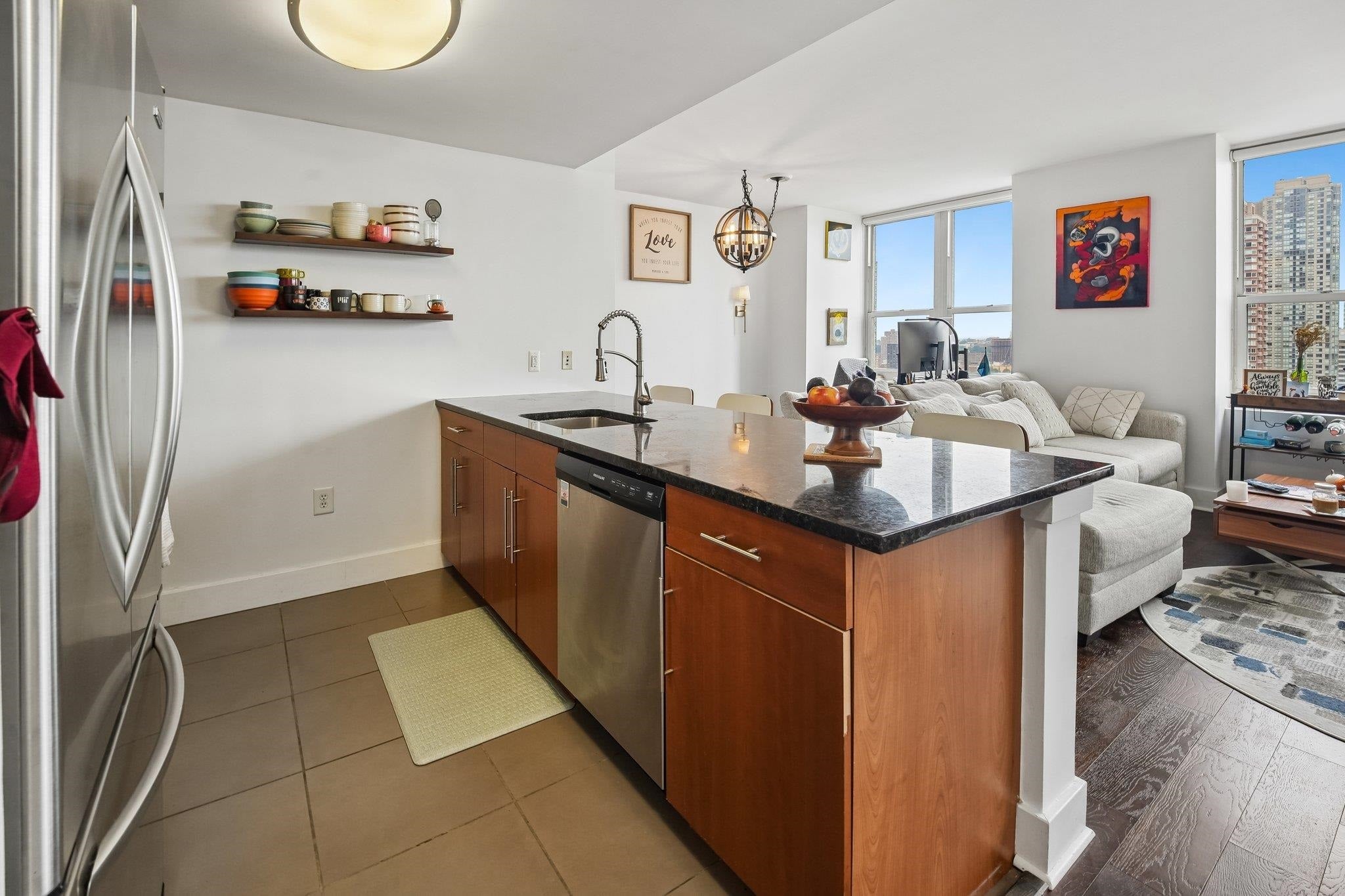 88 MORGAN ST 2402