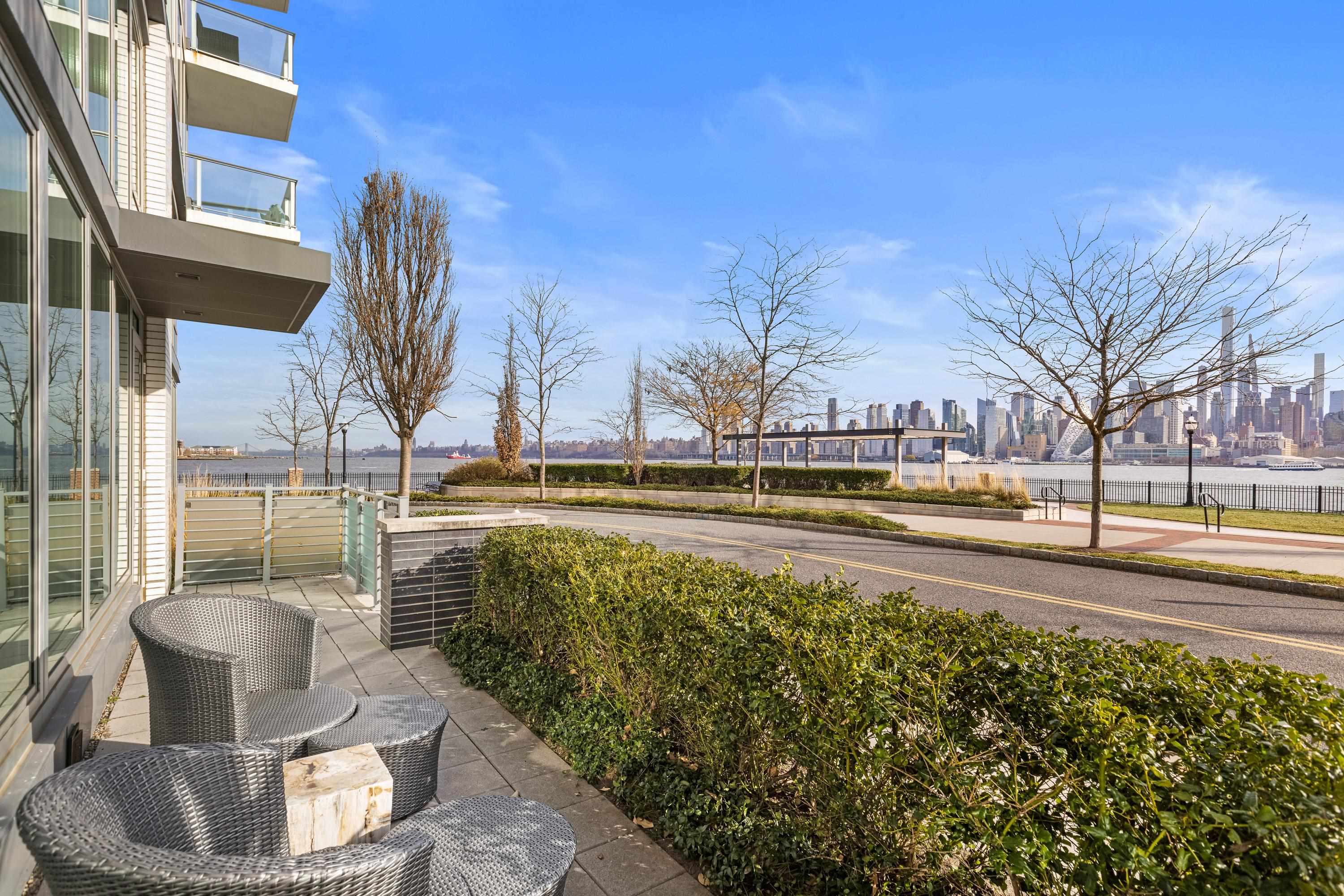 1000 Avenue At Port Imperial #TH104, Weehawken, New Jersey image 23