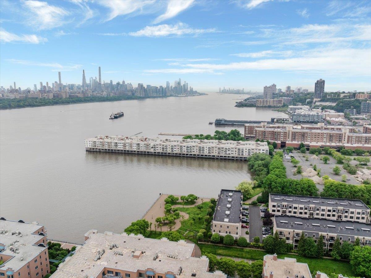 217 The Promenade #217, Edgewater, New Jersey image 20