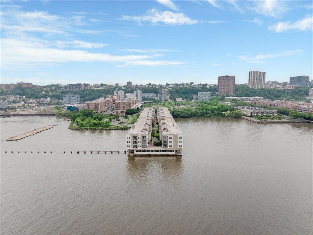 217 The Promenade #217, Edgewater, New Jersey image 21