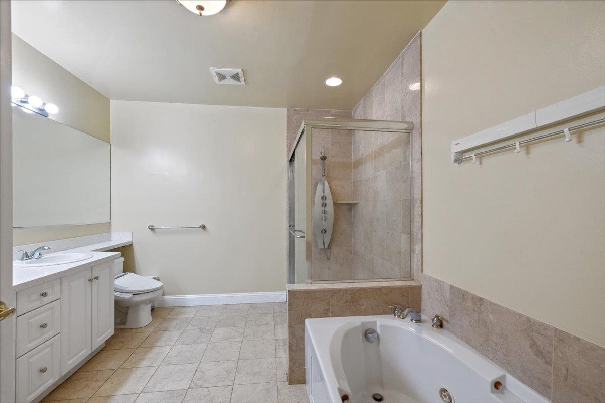 217 The Promenade #217, Edgewater, New Jersey image 14
