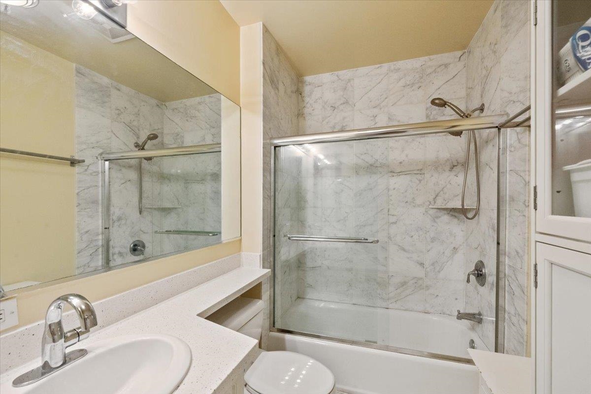 217 The Promenade #217, Edgewater, New Jersey image 12
