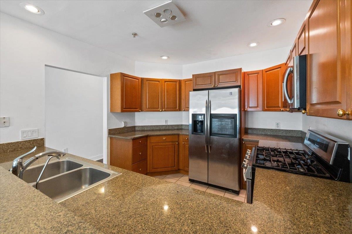 217 The Promenade #217, Edgewater, New Jersey image 8