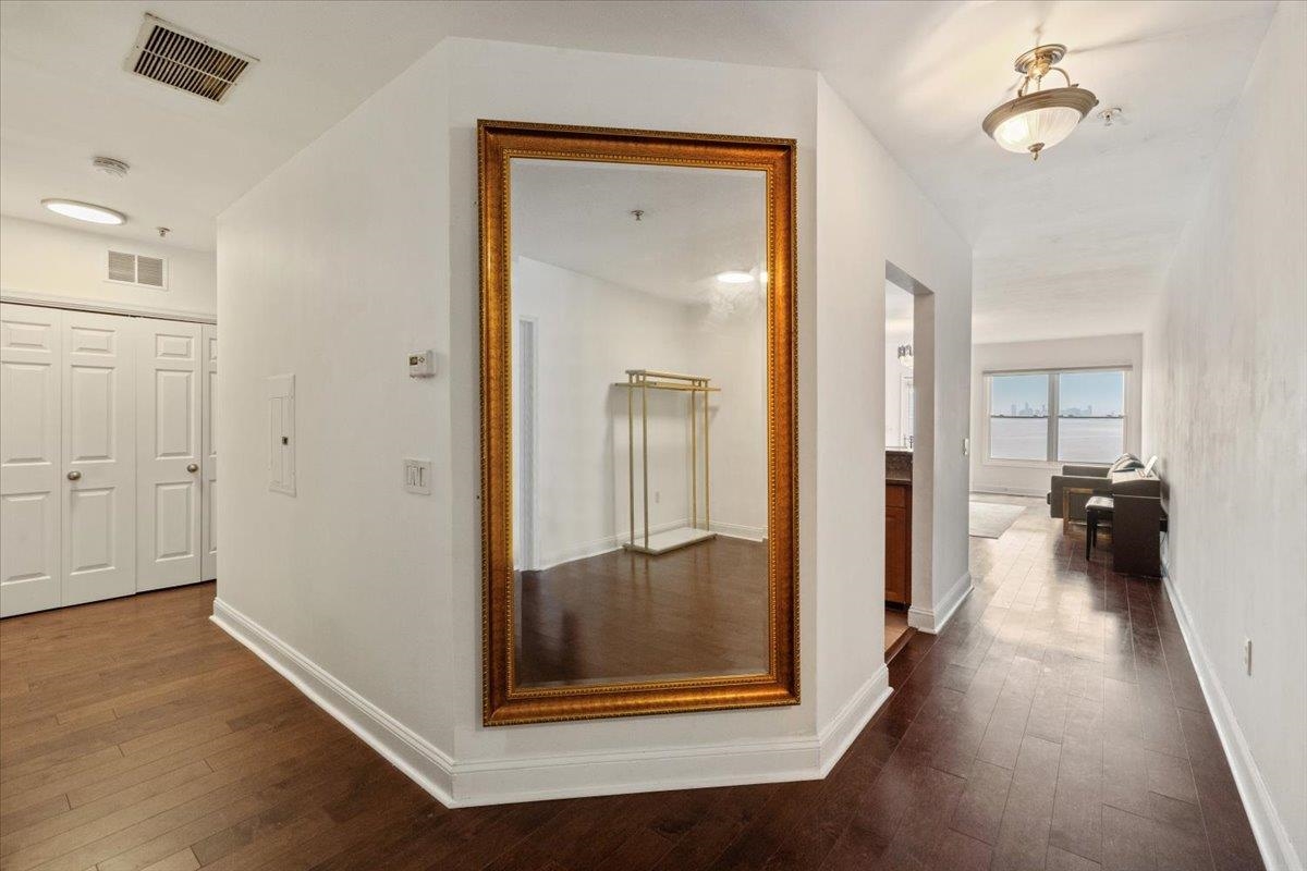 217 The Promenade #217, Edgewater, New Jersey image 11