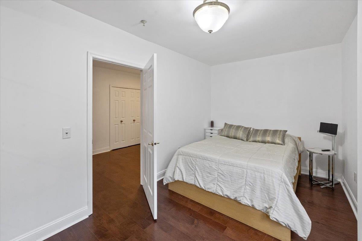 217 The Promenade #217, Edgewater, New Jersey image 9