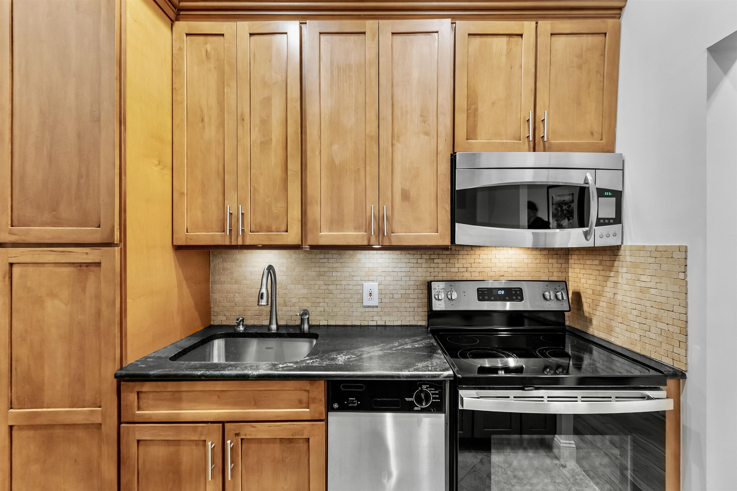 264 9th St #2R, Jersey City, New Jersey image 15
