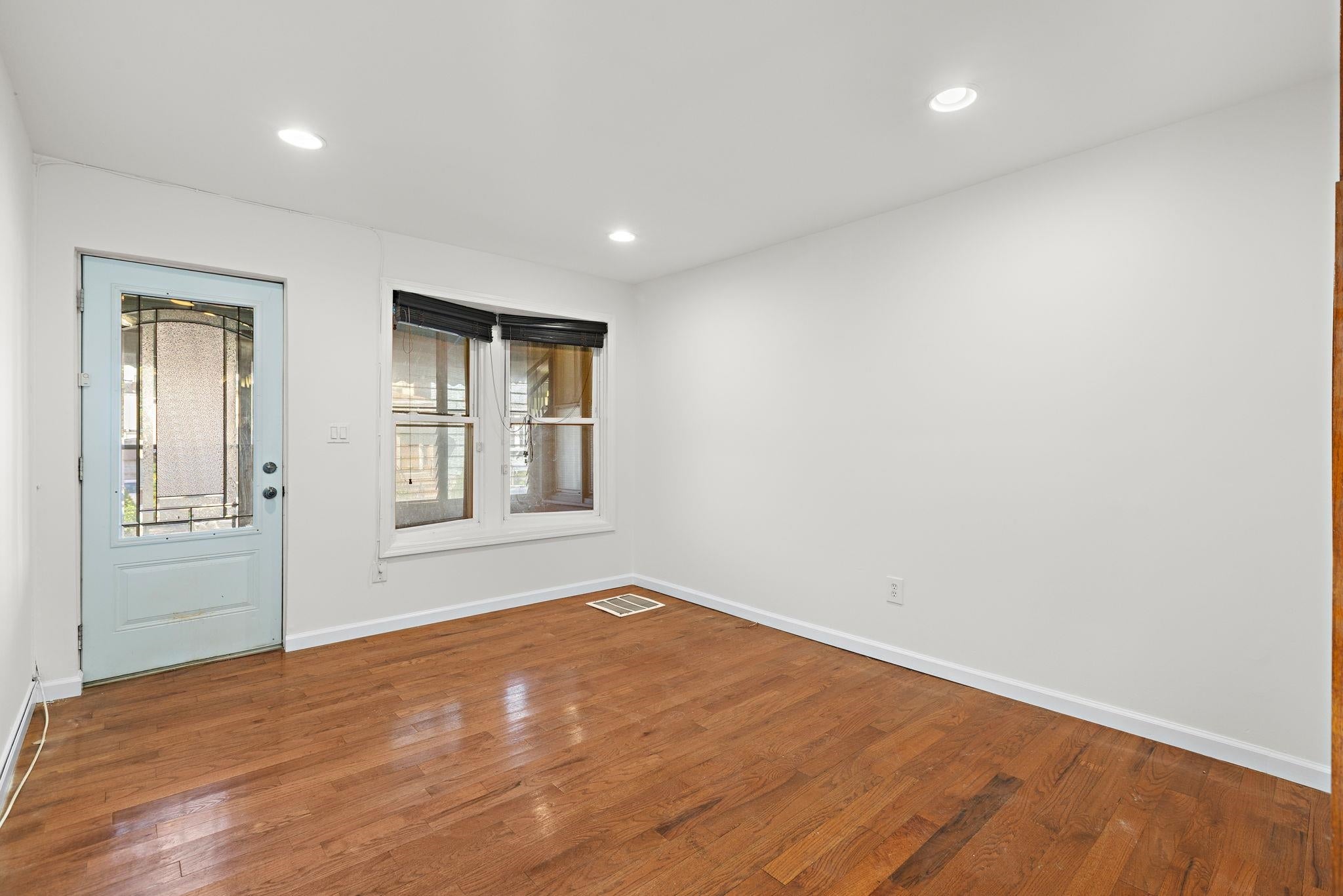 187.5 LEXINGTON AVE