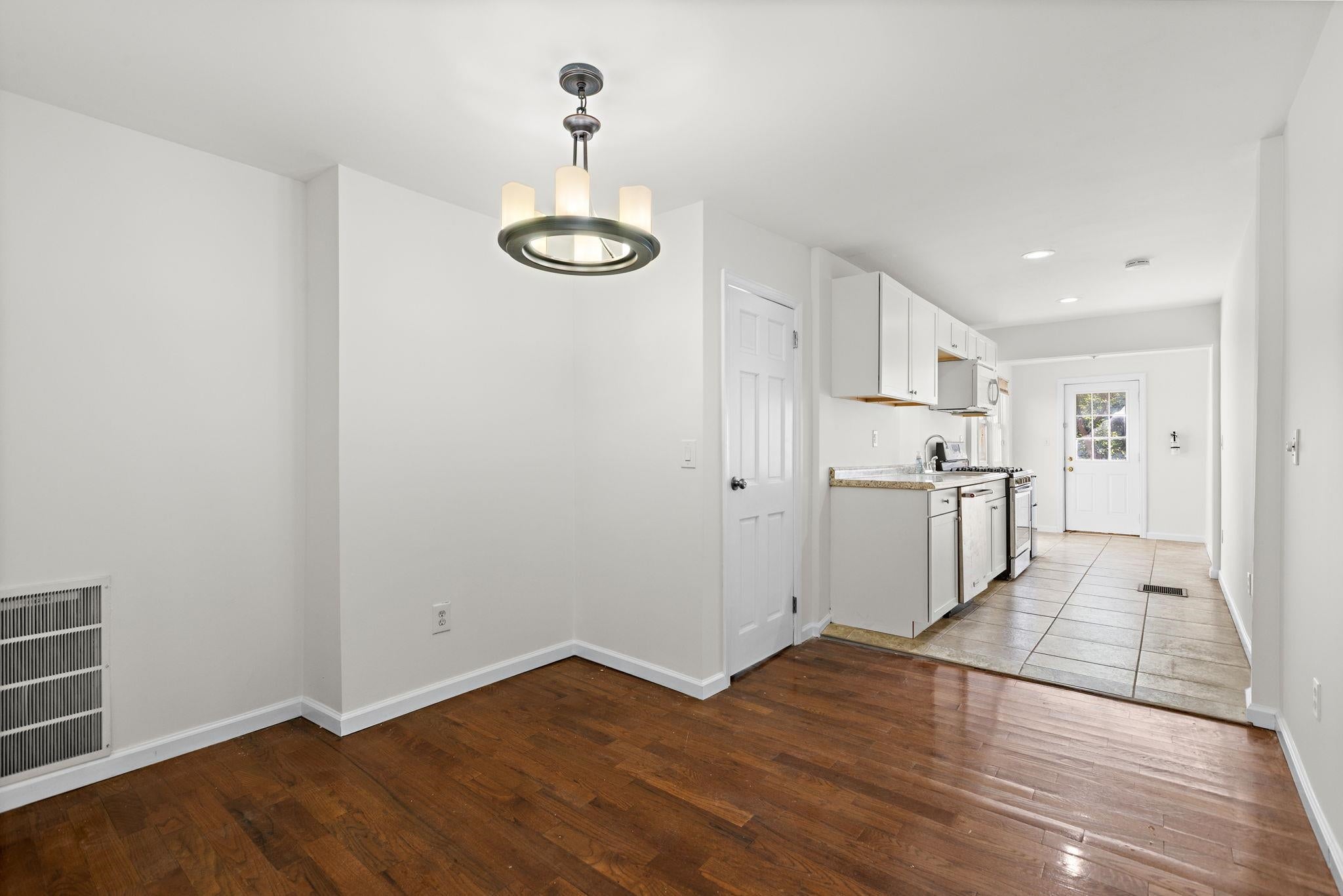 187.5 LEXINGTON AVE