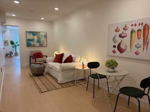Apartment For Rent - 627 Valley Rd #F<br/> Essex County, Montclair, NJ 07043