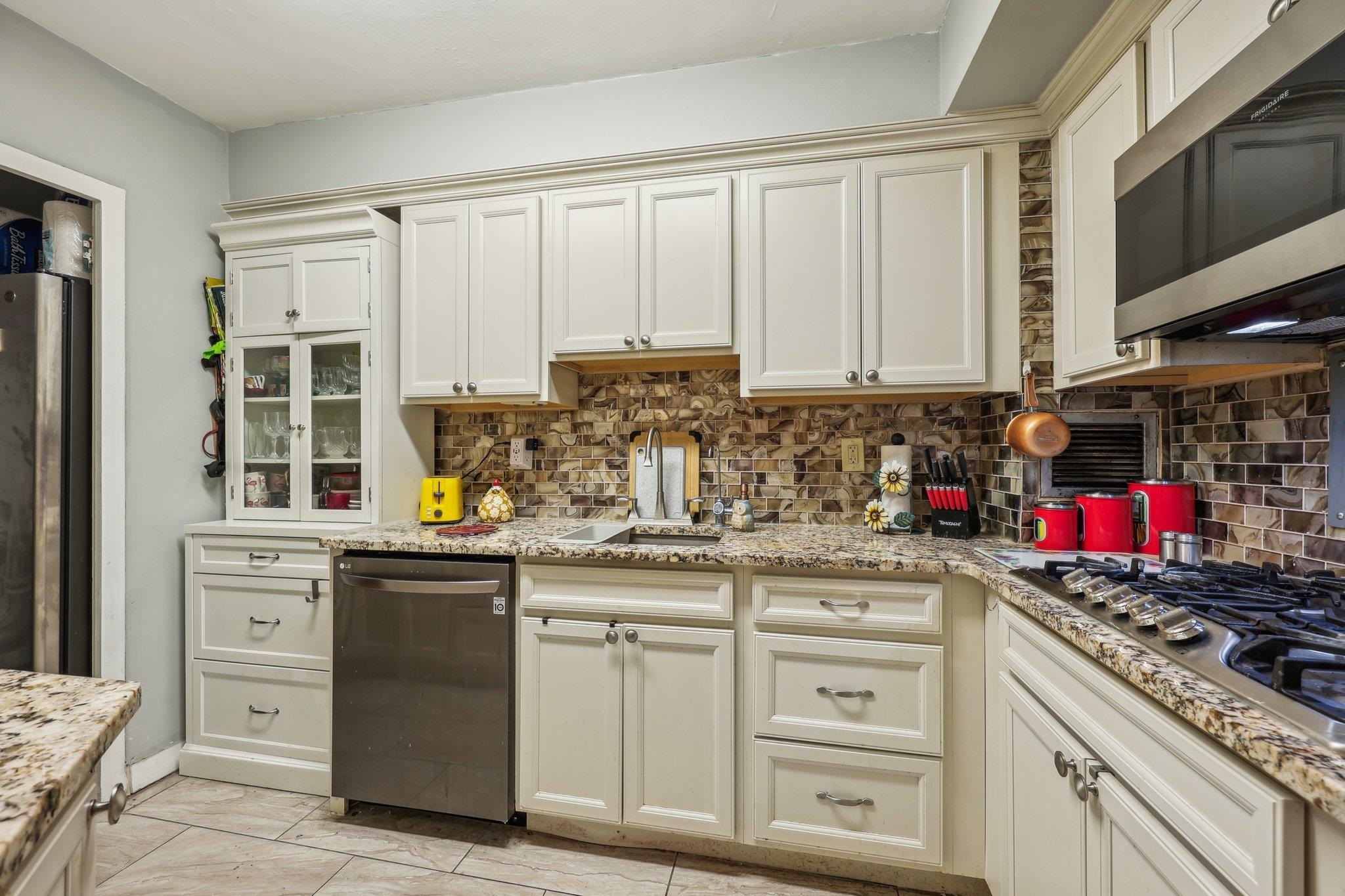 276 Prospect St #4H, East Orange, New Jersey image 7
