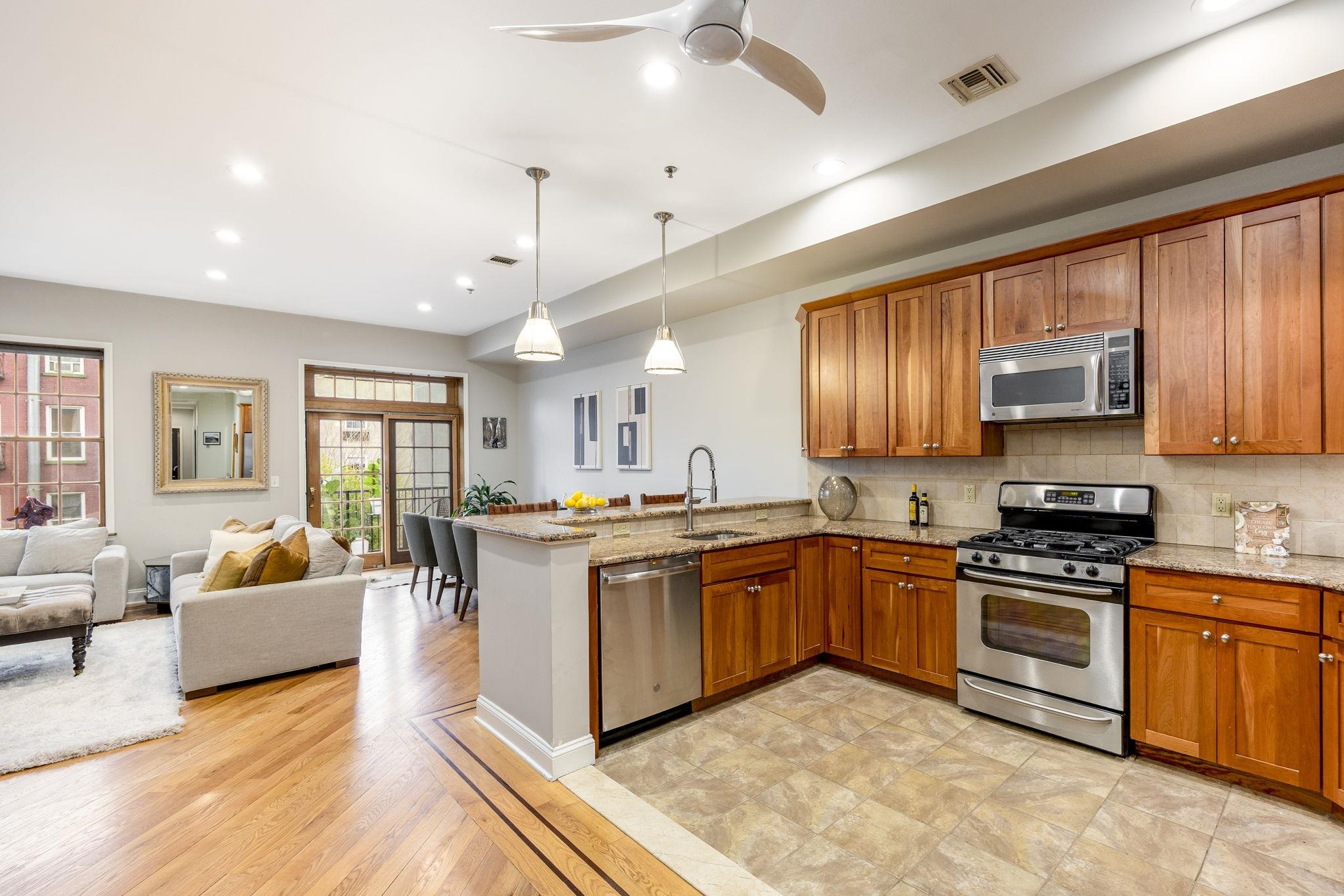 405 Jefferson St #2, Hoboken, New Jersey image 3