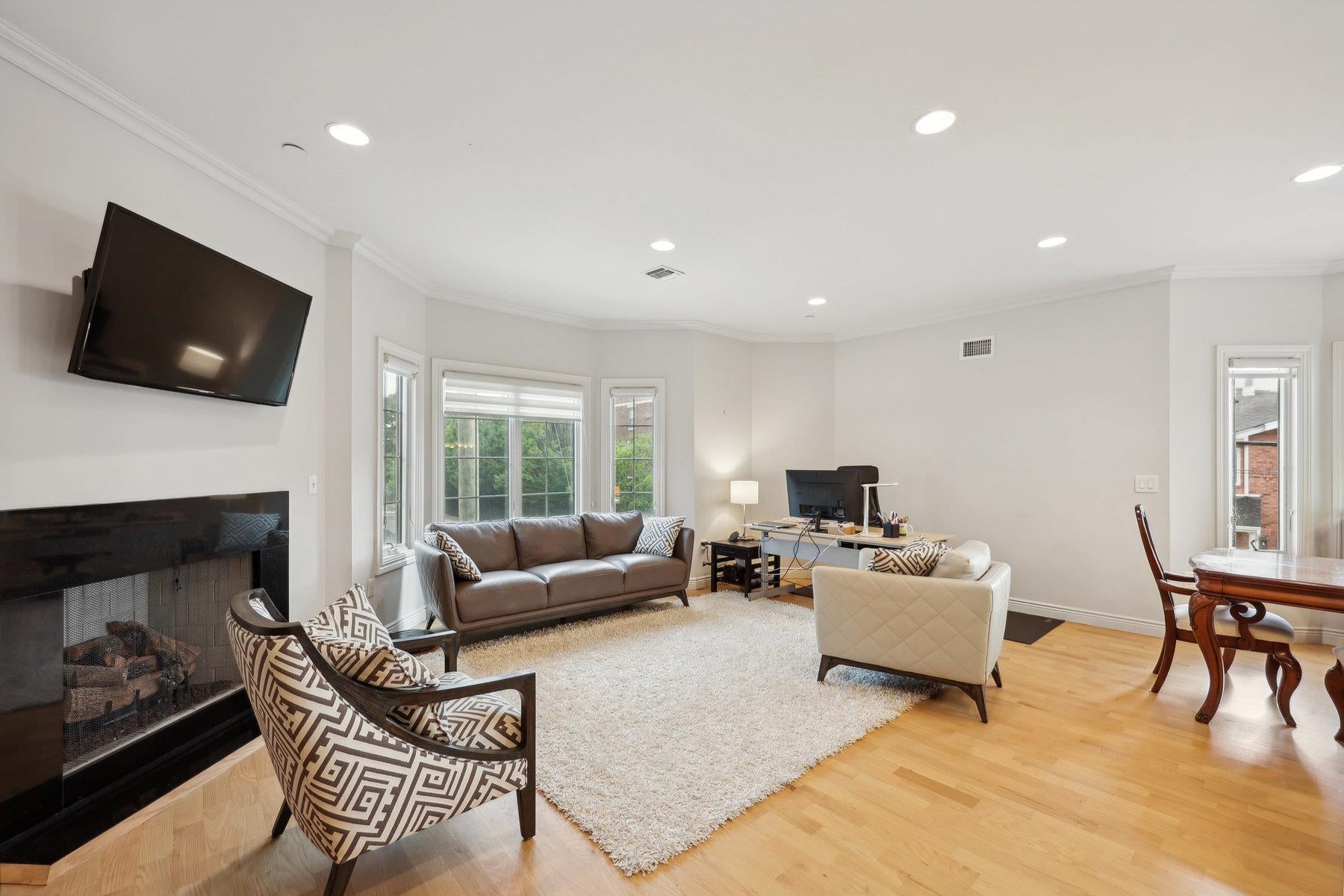 140 CEDAR ST