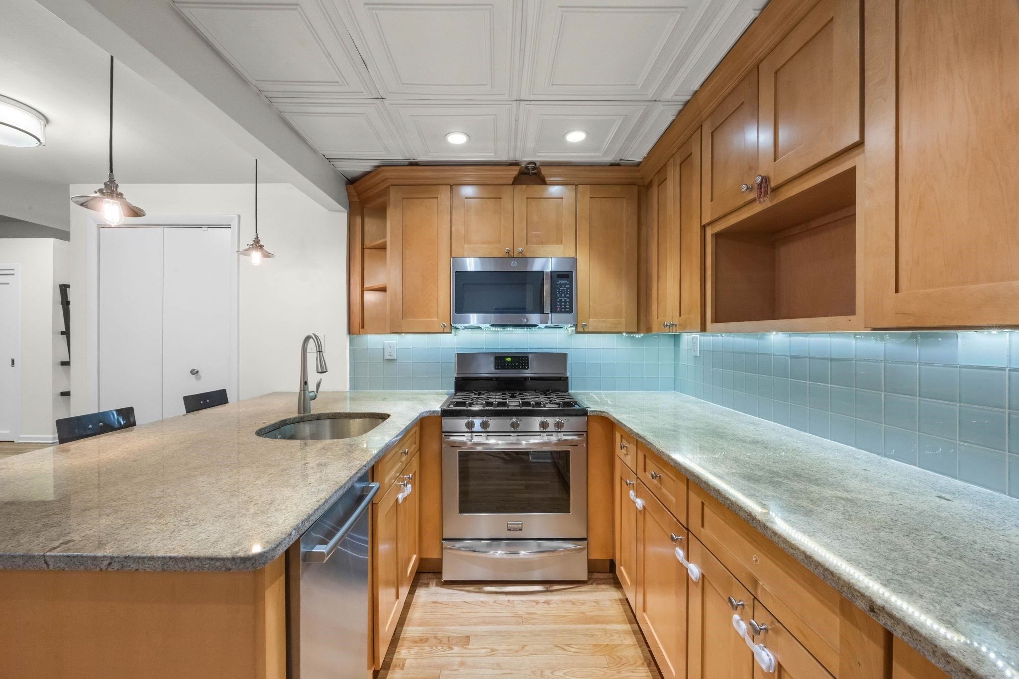357 VARICK ST 224b
