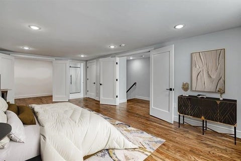 Condo For Sale - 108 Oak St #2<br/> Jersey City, NJ 07305