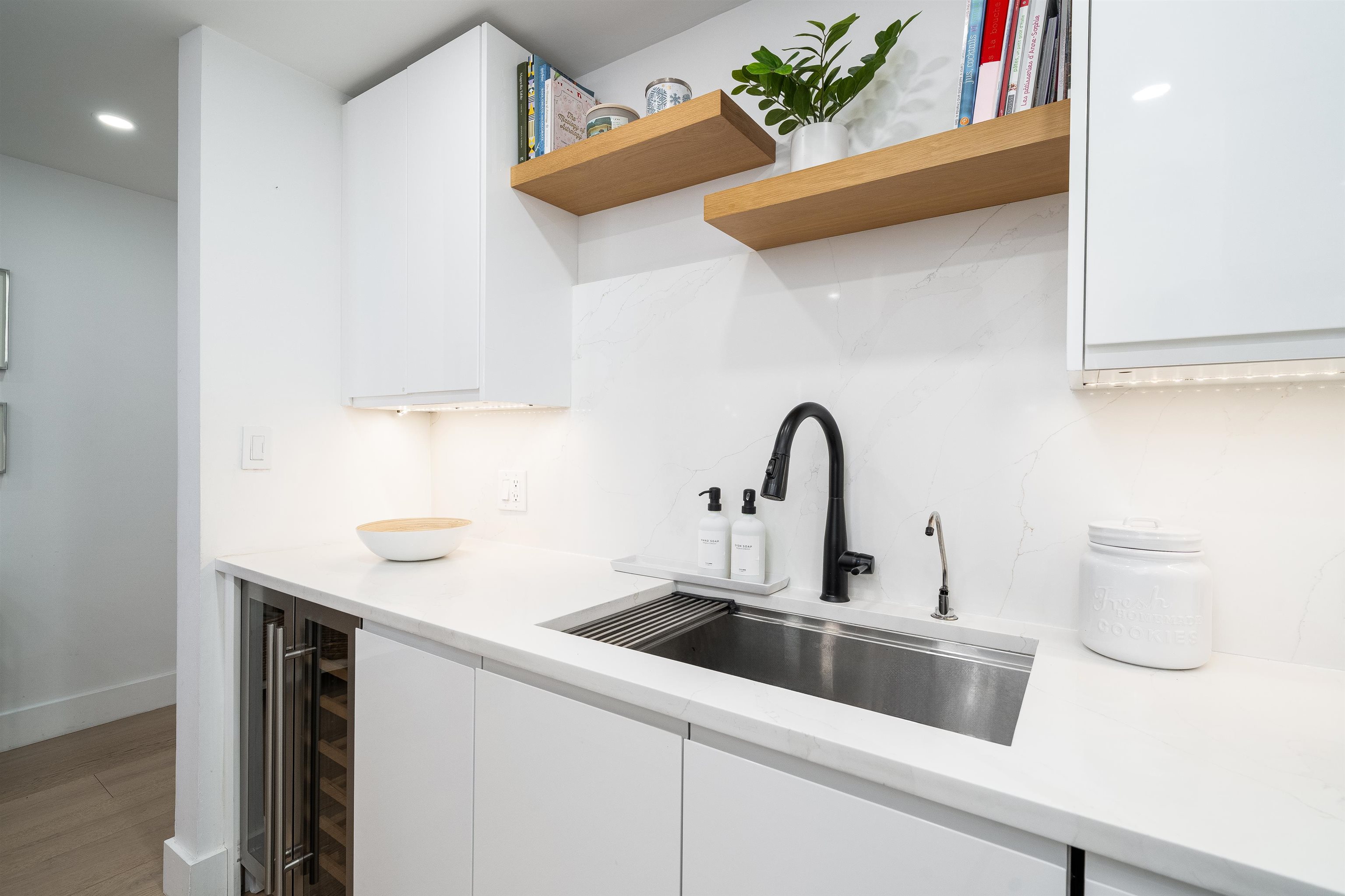 2 Constitution Ct #402, Hoboken, New Jersey image 13