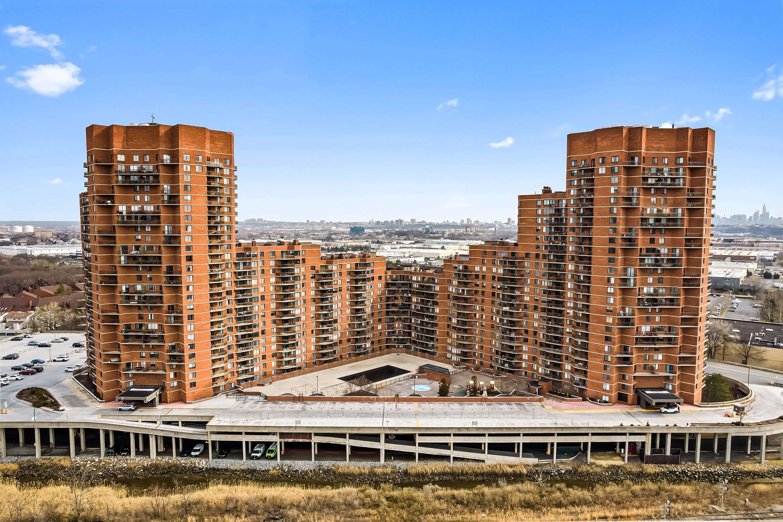 1504 Harmon Cove Tower, Secaucus, New Jersey image 30