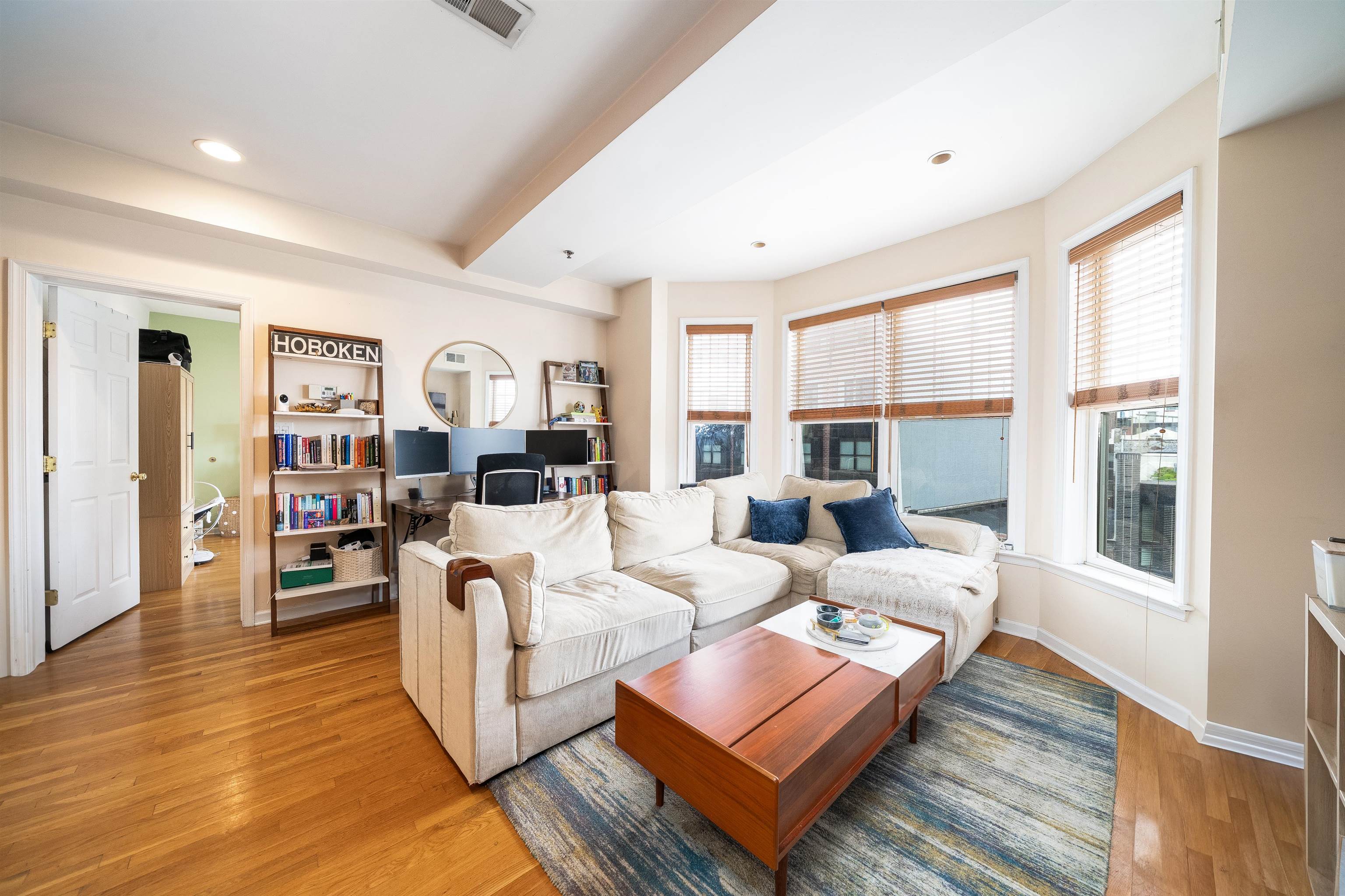 704 Clinton St #5D, Hoboken, New Jersey image 2