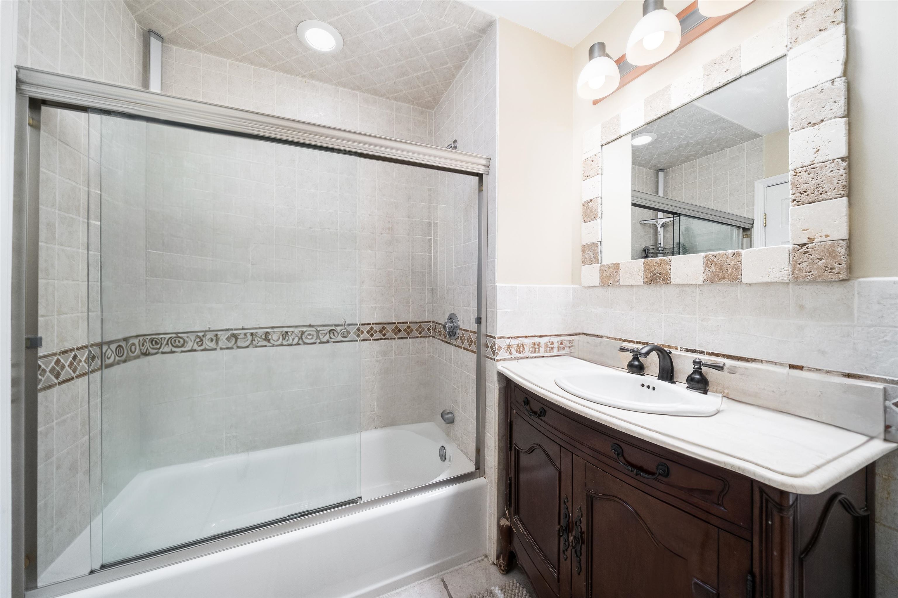 704 Clinton St #5D, Hoboken, New Jersey image 13