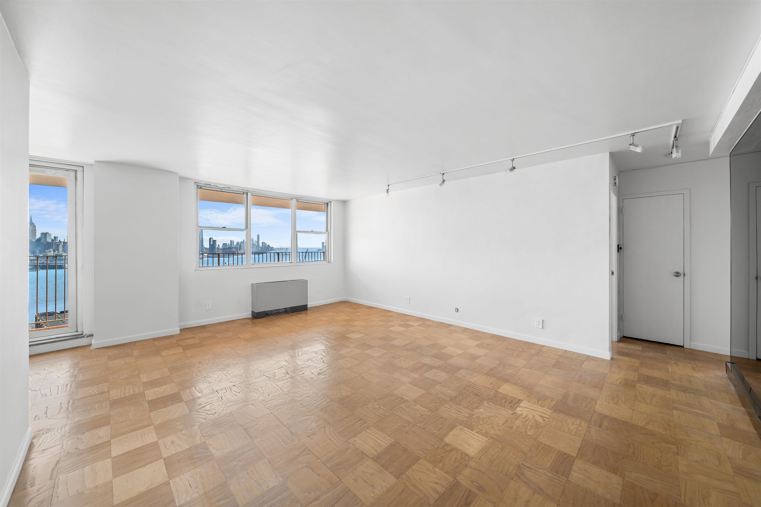 6040 Blvd East #17F, West New York, New Jersey image 2