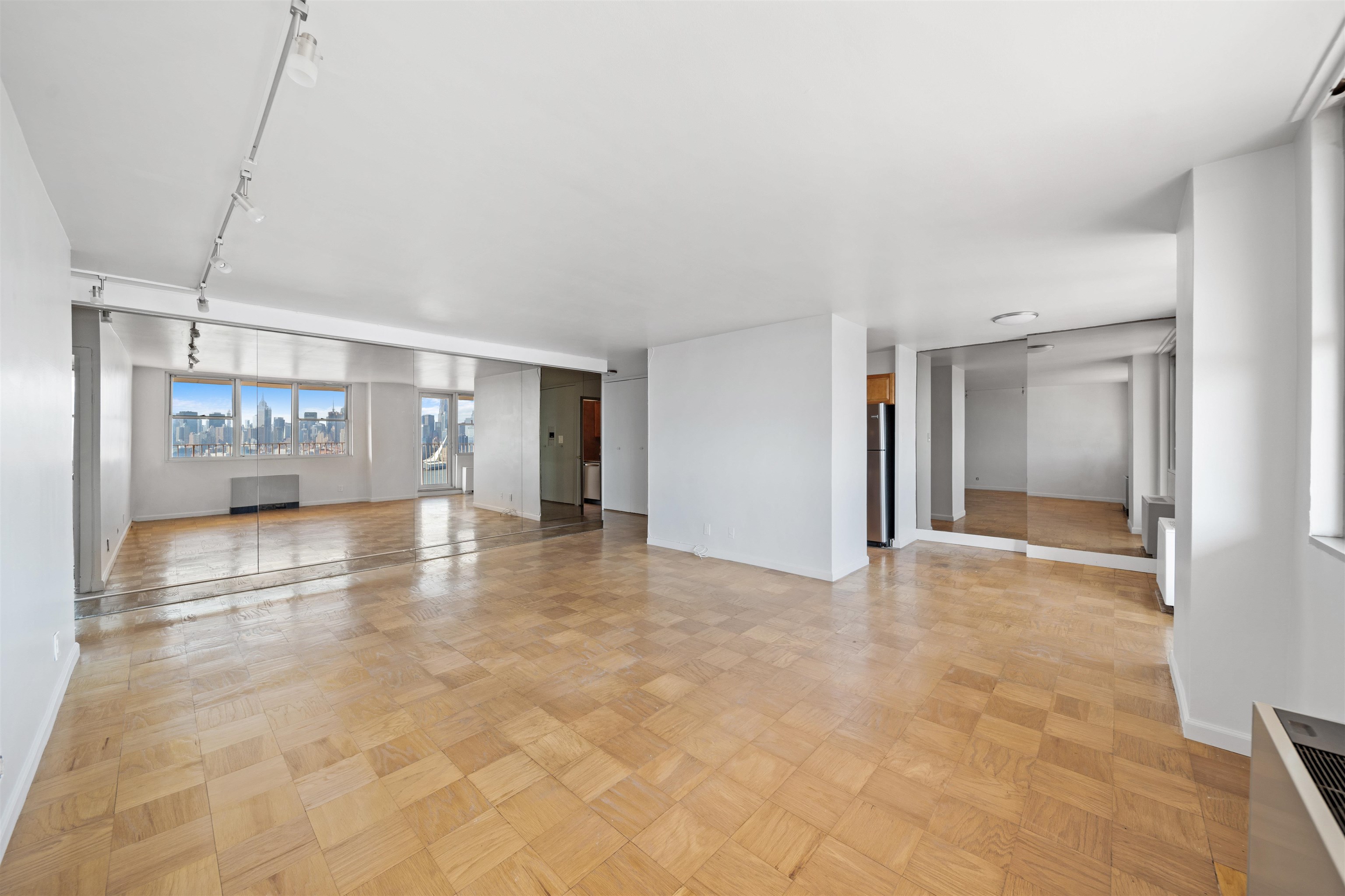 6040 Blvd East #17F, West New York, New Jersey image 8