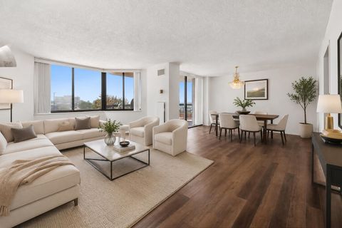 Condo For Rent - 226 Harmon Cove Tower #226<br/> Secaucus, NJ 07094