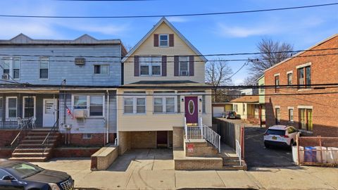 36 WEST 27TH ST Bayonne NJ 07002